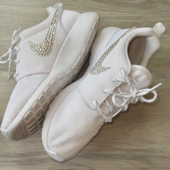 Bedazzled Crystal Nike Roshe Running Shoes - Picture 6 of 10